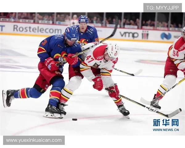 冰球最新转会动态：明星球员加盟新队伍引发热议，未来赛季走势备受关注